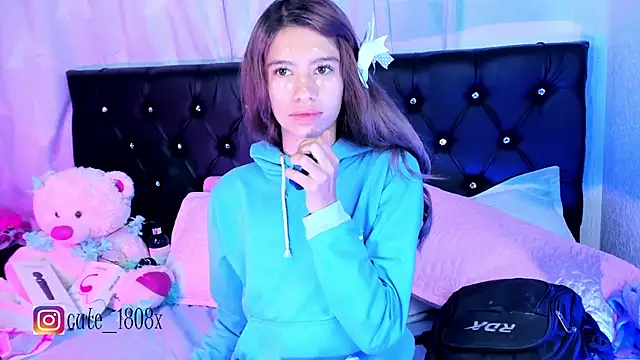 Sofiia cute  online show from November 2025 03:34:01 AM