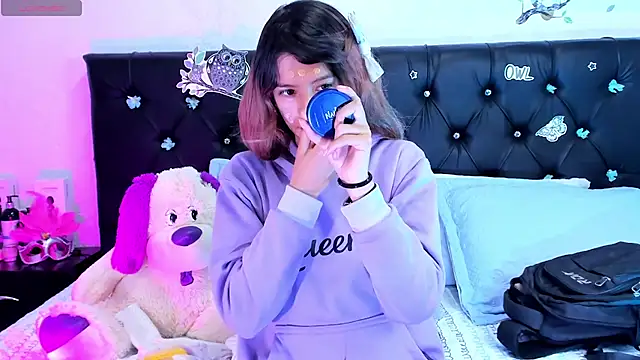 Snapshot of Sofiia_cute_ chatting on April 2026 04:35:02 AM Sofiia cute online show from April 2026 04:35:02 AM