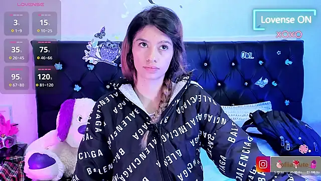 Snapshot of Sofiia_cute_ chatting on April 2026 04:15:01 AM Sofiia cute online show from April 2026 04:15:01 AM