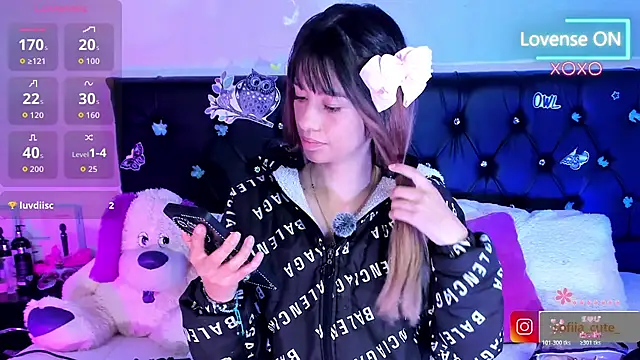 Snapshot of Sofiia_cute_ chatting on April 2026 04:37:02 AM Sofiia cute online show from April 2026 04:37:02 AM
