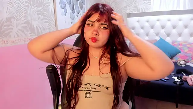 Zara Snow online show from April 2026 12:49:02 AM