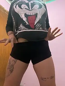 Snapshot of agathahoty chatting on October 2025 10:34:02 PM agathahoty online show from October 2025 10:34:02 PM