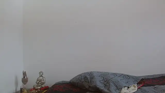 naiaratobon   online show from March 2026 05:30:01 PM