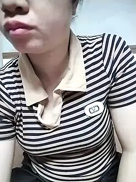 Snapshot of Mie_rose chatting on April 2026 01:13:02 PM Mie rose online show from April 2026 01:13:02 PM