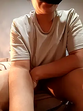 Snapshot of ezgi2545 chatting on November 2025 10:41:02 PM ezgi2545 online show from November 2025 10:41:02 PM