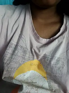 Snapshot of srav43 chatting on January 2026 05:32:01 AM srav43 online show from January 2026 05:32:01 AM