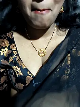 Snapshot of srav43 chatting on April 2026 05:15:01 PM srav43 online show from April 2026 05:15:01 PM