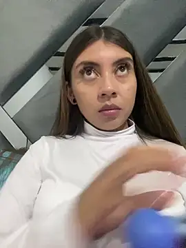 Sara-cooper2 online show from February 2026 02:41:01 AM