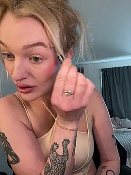 lovecassyrose online show from January 2026 12:10:01 PM