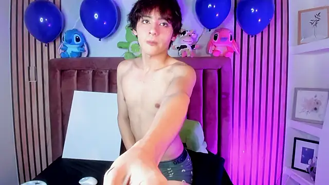 MathiasGreen  online show from February 2026 03:14:02 AM