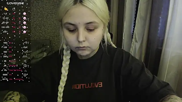 Snapshot of vendymories chatting on October 2025 02:29:02 PM vendymories online show from October 2025 02:29:02 PM