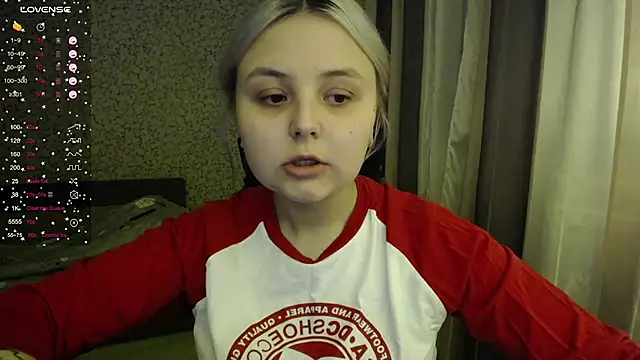 Snapshot of vendymories chatting on November 2025 02:34:01 AM vendymories online show from November 2025 02:34:01 AM