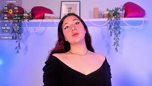 Nicolle Evanss  online show from February 2026 04:44:01 AM