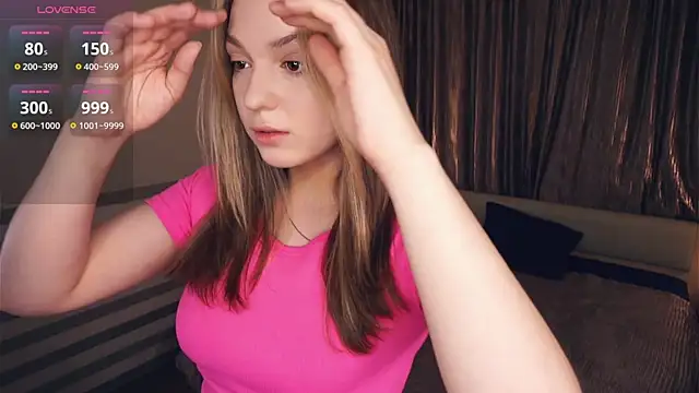 Snapshot of NguyetHankey chatting on December 2025 06:07:01 AM NguyetHankey online show from December 2025 06:07:01 AM