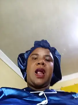 Snapshot of AnnabigpussyXO chatting on October 2025 02:59:02 PM AnnabigpussyXO online show from October 2025 02:59:02 PM