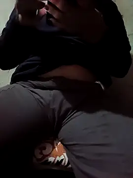 Snapshot of stomarr chatting on March 2026 05:39:01 PM stomarr online show from March 2026 05:39:01 PM