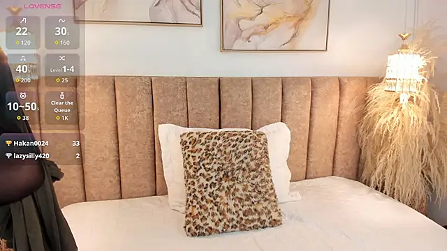 azza   online show from December 2025 11:41:02 AM