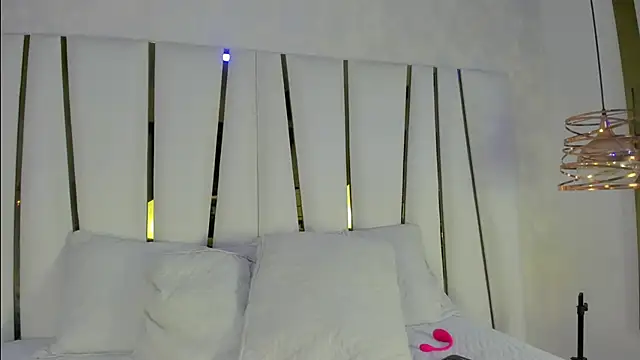 Snapshot of bonnie_sm chatting on October 2025 07:32:01 PM bonnie sm online show from October 2025 07:32:01 PM