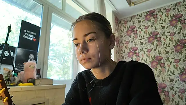 Snapshot of Witching_Moon chatting on September 2025 08:47:01 AM Witching Moon online show from September 2025 08:47:01 AM