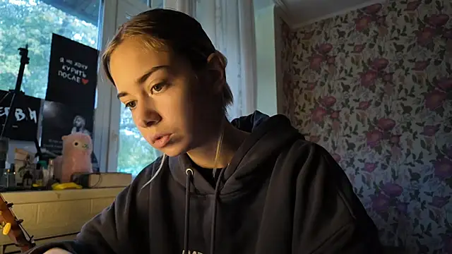 Snapshot of Witching_Moon chatting on September 2025 08:03:01 AM Witching Moon online show from September 2025 08:03:01 AM