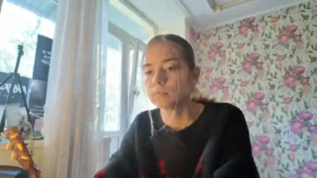 Snapshot of Witching_Moon chatting on September 2025 08:17:01 AM Witching Moon online show from September 2025 08:17:01 AM