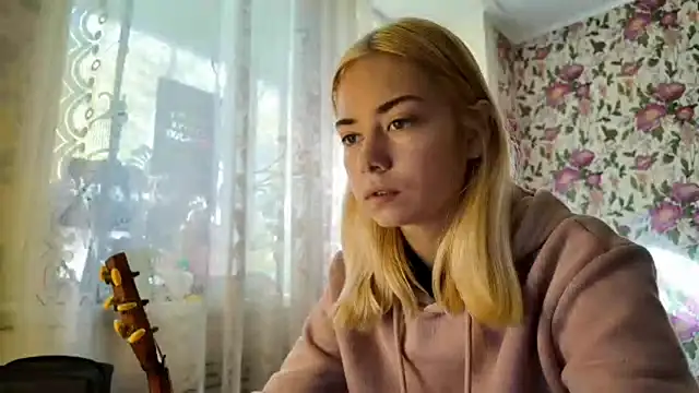 Snapshot of Witching_Moon chatting on September 2025 07:02:01 AM Witching Moon online show from September 2025 07:02:01 AM