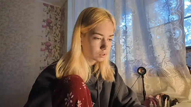 Snapshot of Witching_Moon chatting on October 2025 07:50:02 AM Witching Moon online show from October 2025 07:50:02 AM