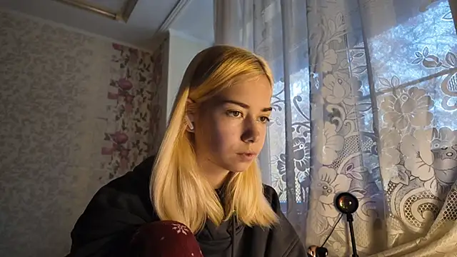 Snapshot of Witching_Moon chatting on October 2025 07:27:02 AM Witching Moon online show from October 2025 07:27:02 AM