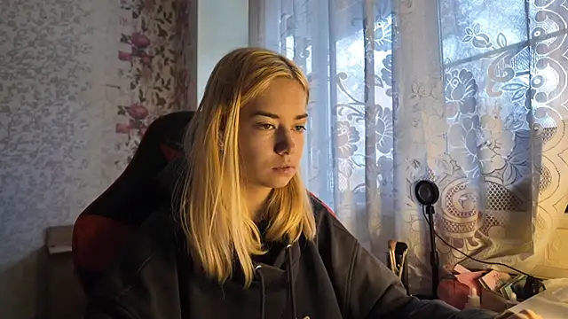 Snapshot of Witching_Moon chatting on October 2025 07:30:01 AM Witching Moon online show from October 2025 07:30:01 AM