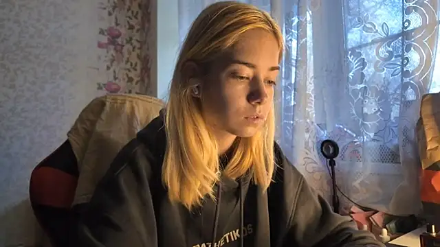 Snapshot of Witching_Moon chatting on October 2025 07:11:01 AM Witching Moon online show from October 2025 07:11:01 AM