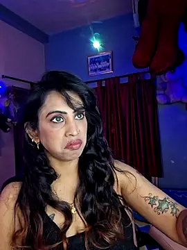 Love Beauty01 online show from April 2026 07:04:02 PM