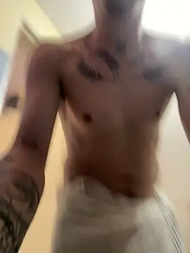 AlphaMasterXxx online show from October 2025 02:37:01 PM