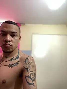 AlphaMasterXxx online show from April 2026 04:49:01 PM