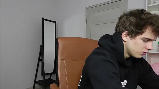 Ricky Becko online show from October 2025 02:48:01 PM