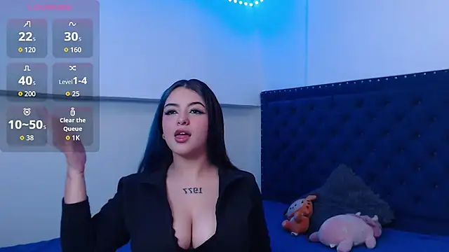 MaviceMur online show from December 2025 07:51:02 PM