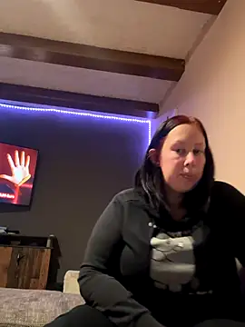 xSiindy95 online show from November 2025 09:03:01 PM