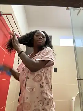 EmilyKisx online show from October 2025 01:53:02 PM