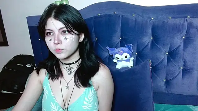 Ginebra Sensual online show from October 2025 12:30:02 PM