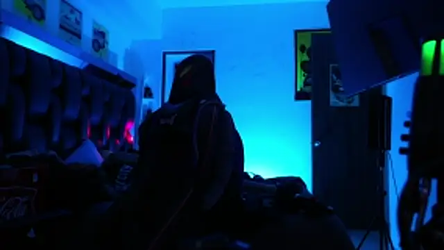 logan hugh8 online show from February 2026 06:05:01 PM