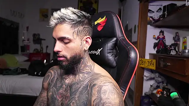 logan hugh8 online show from April 2026 02:27:02 AM