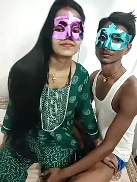 Snapshot of LOVE568 chatting on October 2025 03:45:01 PM LOVE568 online show from October 2025 03:45:01 PM