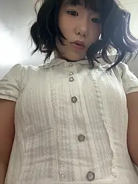 Snapshot of luluya1314 chatting on April 2026 08:02:02 AM luluya1314 online show from April 2026 08:02:02 AM