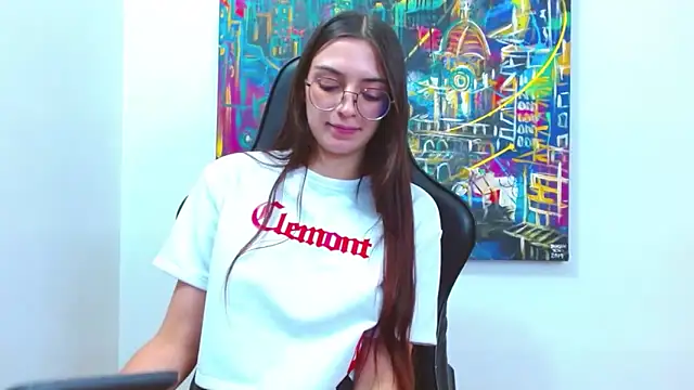 Snapshot of Lea_Deluc chatting on March 2026 06:47:02 PM Lea Deluc online show from March 2026 06:47:02 PM