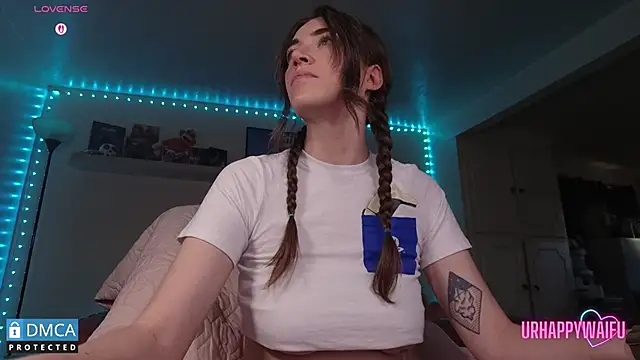 Snapshot of urhappywaifu chatting on September 2025 12:23:01 AM urhappywaifu online show from September 2025 12:23:01 AM