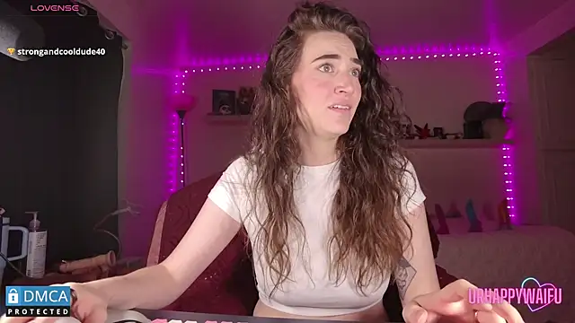 Snapshot of urhappywaifu chatting on October 2025 12:22:01 AM urhappywaifu online show from October 2025 12:22:01 AM