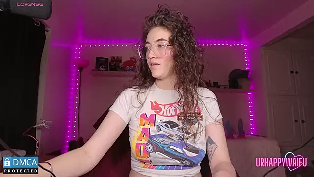 Snapshot of urhappywaifu chatting on November 2025 01:27:01 AM urhappywaifu online show from November 2025 01:27:01 AM