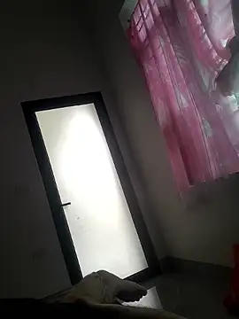 Snapshot of quoc85 chatting on April 2026 07:00:01 AM quoc85 online show from April 2026 07:00:01 AM