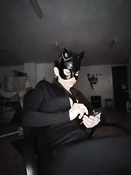 Snapshot of SweetSun69 chatting on April 2026 07:03:01 PM SweetSun69 online show from April 2026 07:03:01 PM