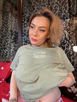 emmasweett11 online show from December 2025 09:18:02 AM