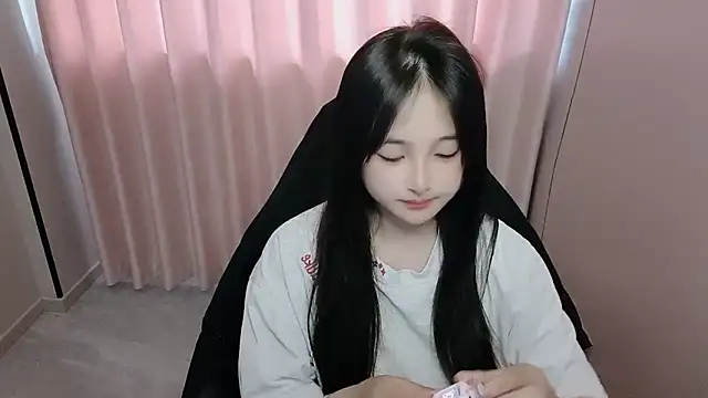 Snapshot of xxz98 chatting on April 2026 09:03:02 AM xxz98 online show from April 2026 09:03:02 AM